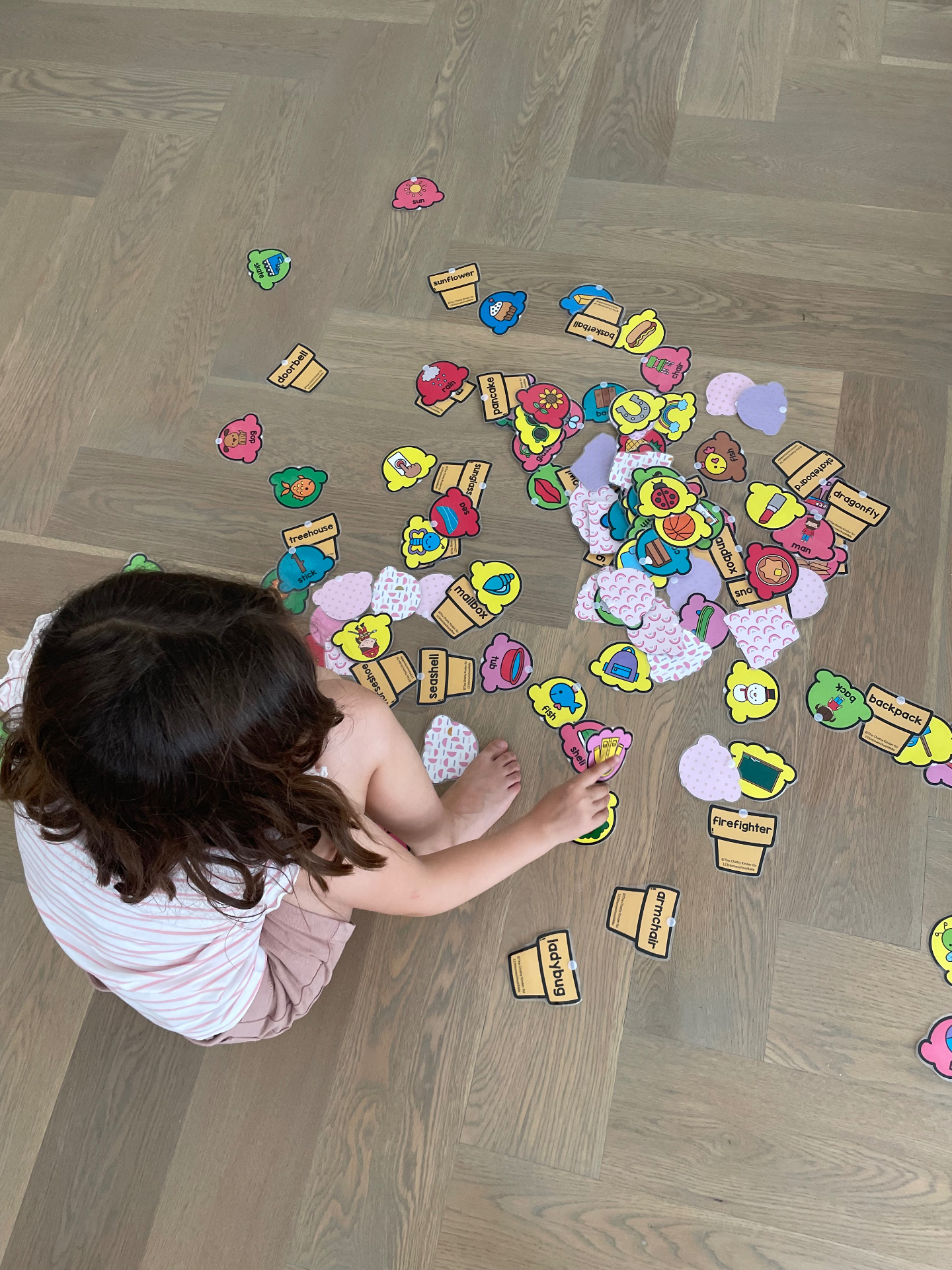 One-to-one lesson with word and picture cards